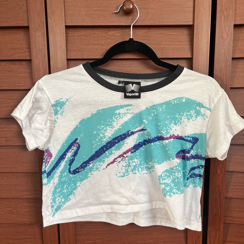 Vapor95 women’s crop top Jazz solo cup design